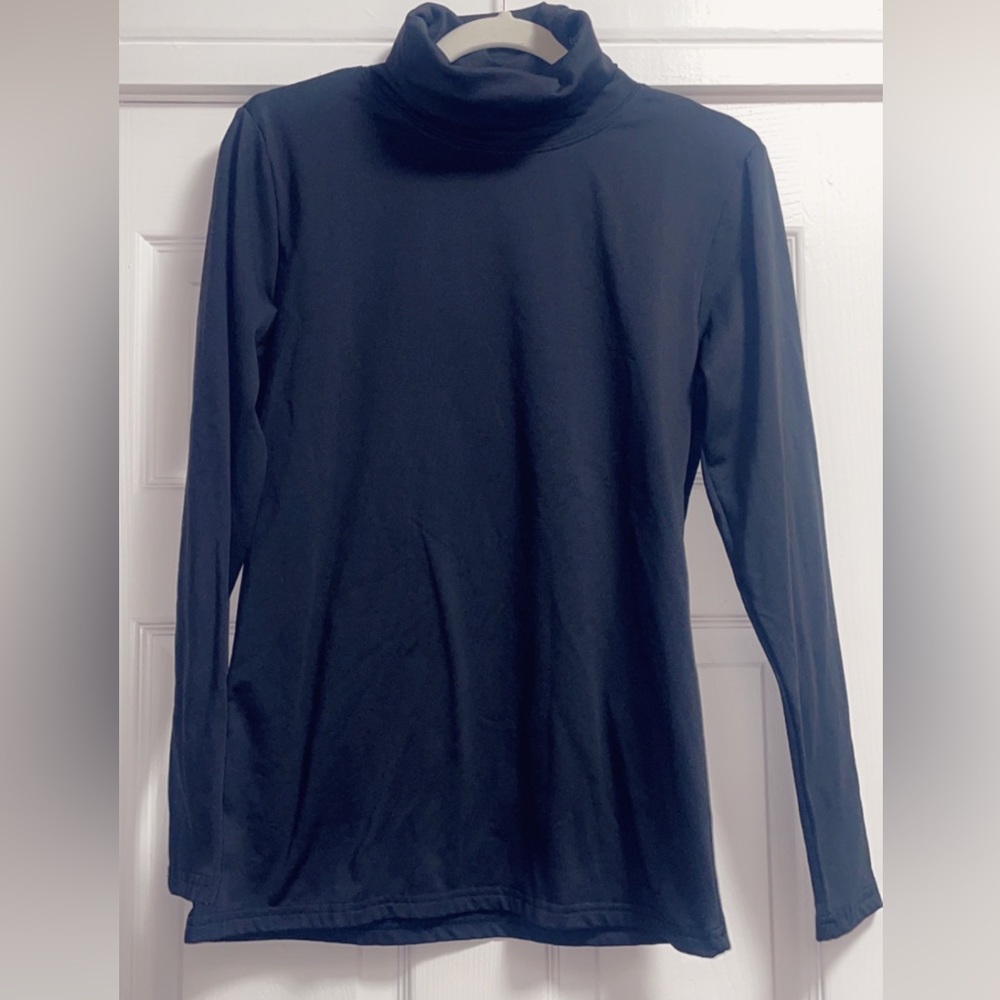 Men’s small black long sleeve muscle turtleneck
